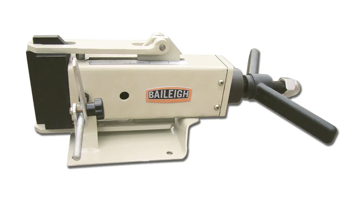 Baileigh-Industrial-1004225_01_57060c61-9bde-4828-98c0-35e1599510e4.webp Baileigh Industrial BA9-1004225 Form Bender FB-4